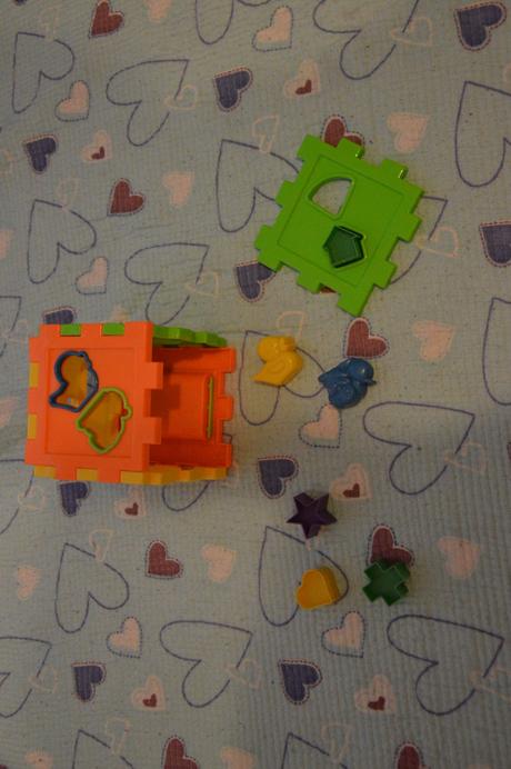 Plastová vkládačka - kostka, puzzle, 