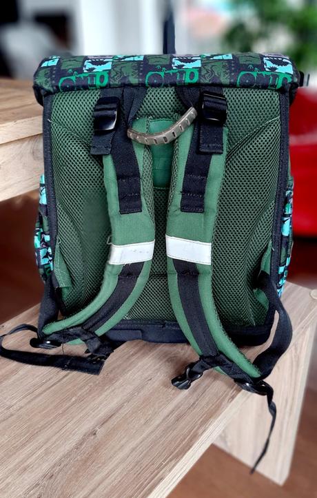 Aktovka hama pro prvňáčky, 