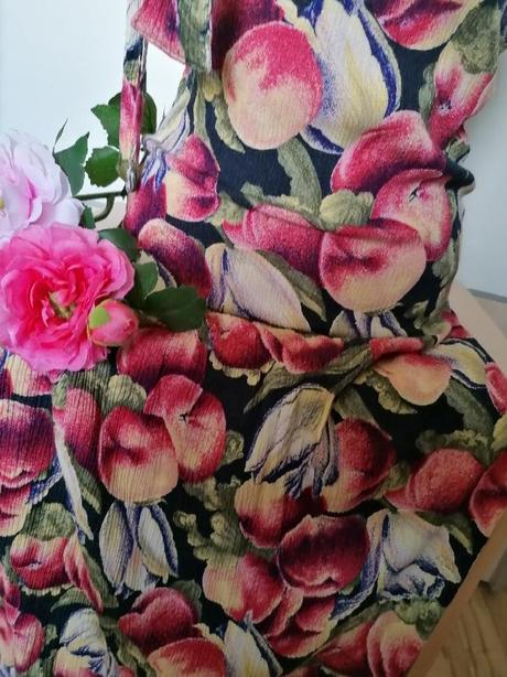 Letní šaty s ovocem, xs