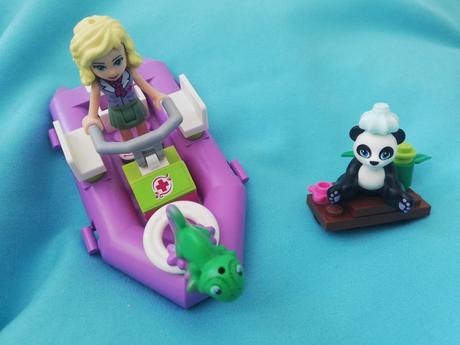 Lego friends základna záchranářů,