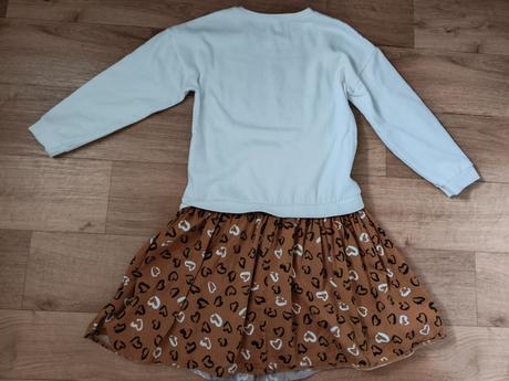 Mikinové šaty, 146