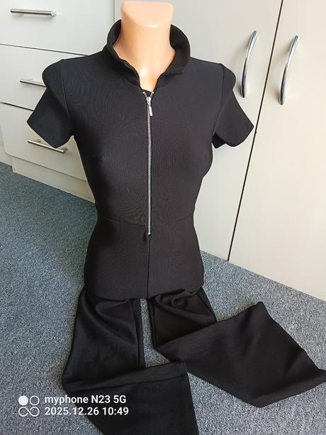 Overal dívčí zn."primark cares" vel."134", primark,134