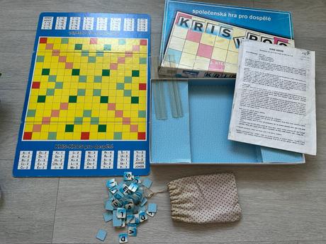 Společenská hra kris kros,