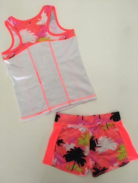 Balík dívčího letního oblečení (6 - 7 let), 104–116