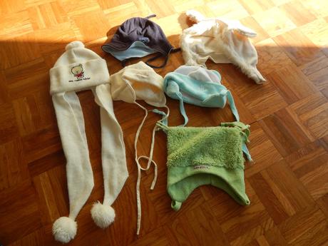 Dětské zimní čepice a rukavice, 