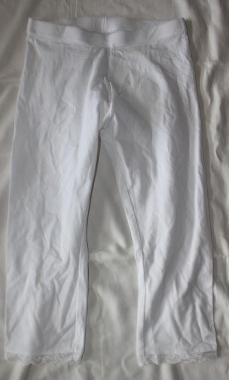 Ub129. bílé 3/4 legíny s krajkou 13-14 let, 158