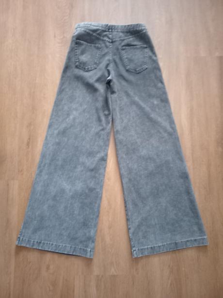 Černé kalhoty se vzhledem riflí, h&m,158