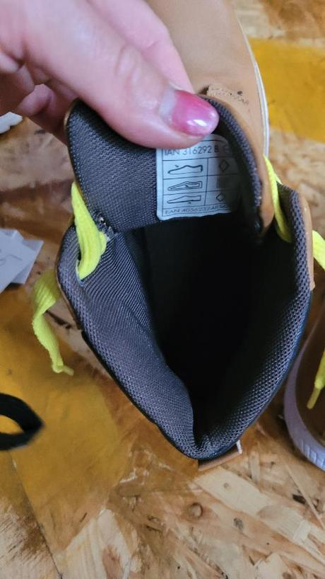 Boty na podzim/jaro, sněhulky a tkaničky, 29