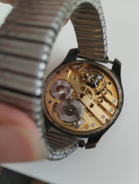 Starožitné náramkové hodinky iwc schawhausen,