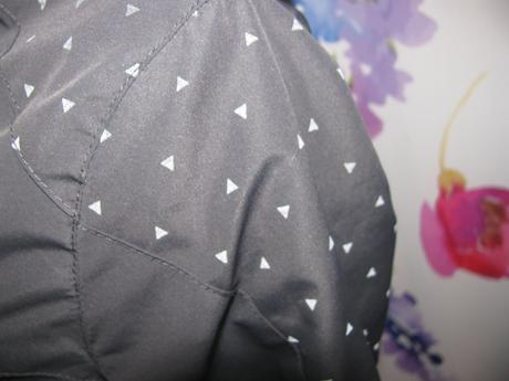 Dámská šedá bunda s kapucí, větrovka, tchibo,38