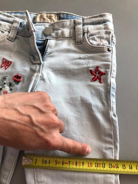 Džíny next 4 roky vel.104 cm výšivka kytka motýlek, next,104