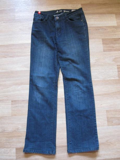 Džíny, 38