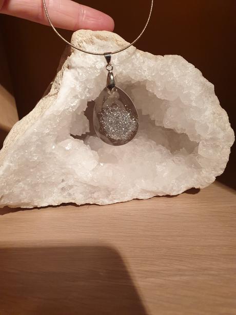 Přívěsek kapka střední, 