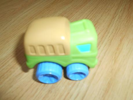 Autíčka              5  kusů, 