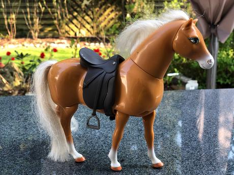 Svetle hnedy kun - chodici - mattel,