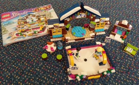 Lego friends 41322 - snow resort ice rink,