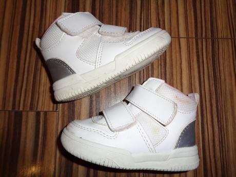 Luxusní bílostříbrné kožené kotníčkové boty 20/21, h&m,20