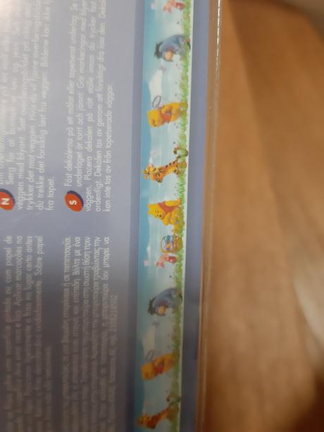 Samolepící tapeta.,