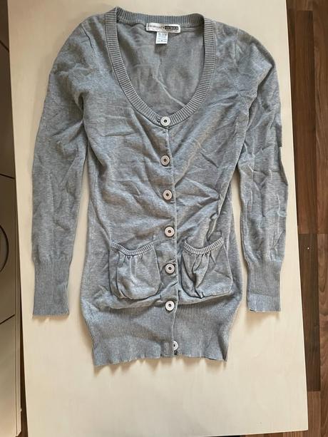 Dlouhý propínací svetr, vel xs/s, necessary object, xs