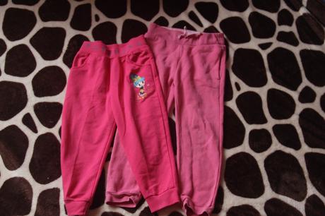 Tepláky  s holčičkou dvoje, 98