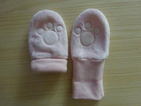 Zimní rukavice kojenecké, vel. 0-6m, c&a,68