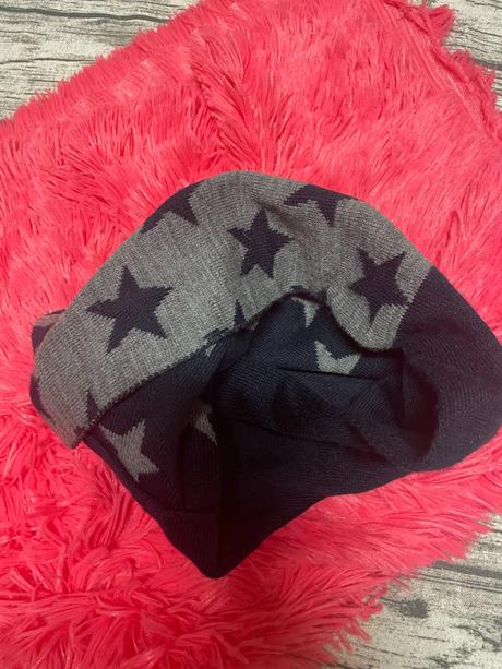 Chlapecký nákrčník, 122