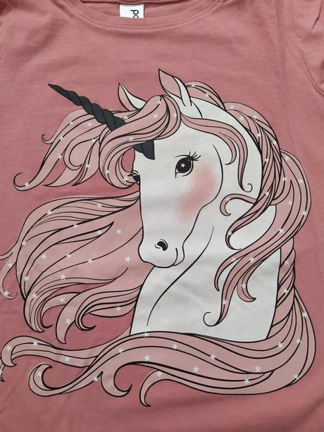 Růžové pyžamo s jednorožcem, 146