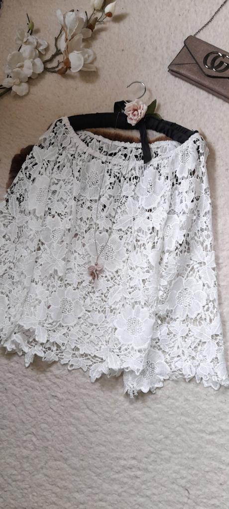Květinový krajkový top s dlouhými rukávy,