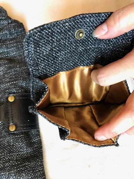 Sedo cerna kabelka s odepinaci penezenkou, mango