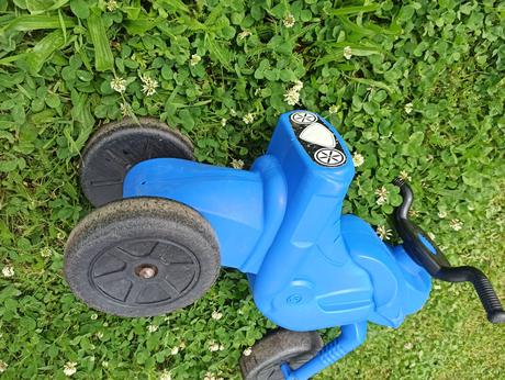 Tříkolka a odrážedlo,