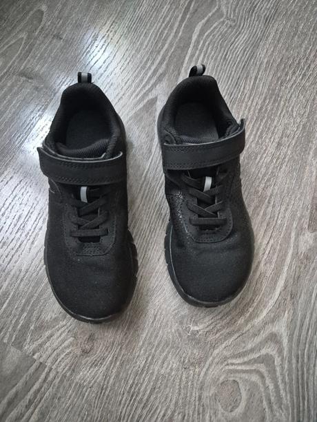 Tenisky, 31