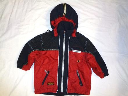 Červenočerná zimní bunda, 98