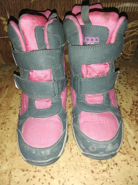 Boty zimní dívčí vel. 35, zn. bugga., 35
