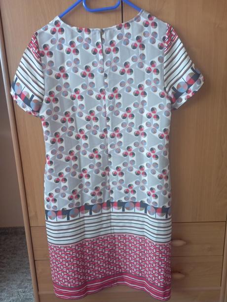 Dámské letní šaty, 36