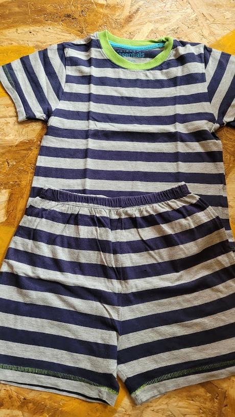 2 x letní souprava, 104–116