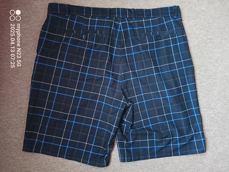 Šortky zn."kirkland" vel."xl", xl