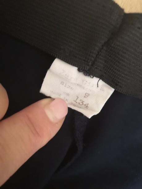 Černé kalhoty 7/8 zara vel. 134, zara,134