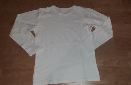 Bílý nátělník, 140