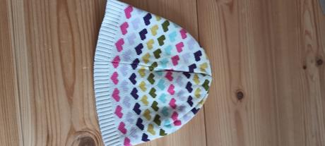 Čepice se srdíčky, h&m,104