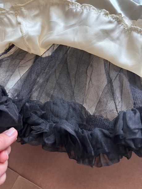 An3/ sukně zlaté šampaňské barvy- v.cca 5/8 let, 122