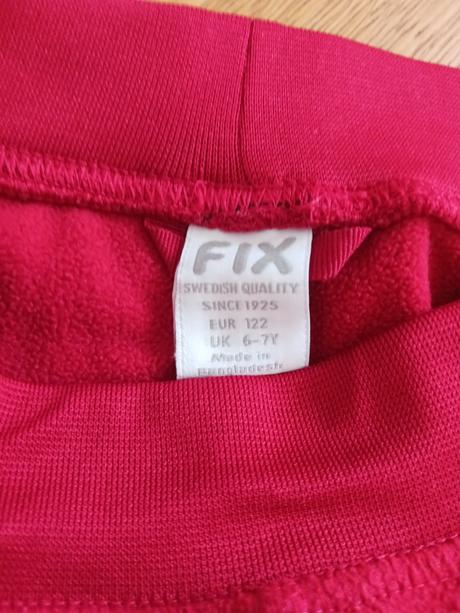 2x tepláčky č.122/128, 122