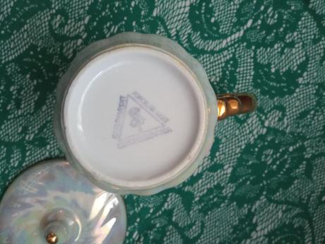 Hrneček s pokličkou, 