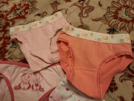 Dívčí kalhotky, 92