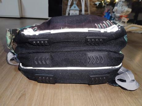 Chlapecký školní batoh topgal ve skvělém stavu,