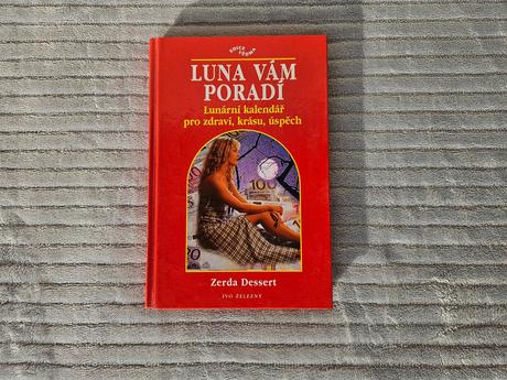 Kniha knížka luna vám poradí dessert, 