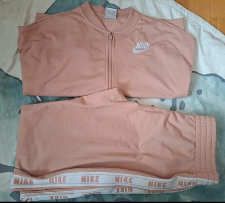 Nike tepláková souprava, nike,158