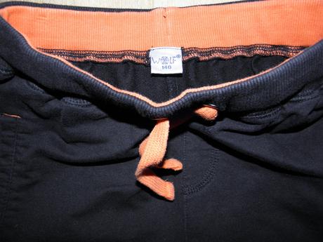 Chlapecké černé tepláky zn. wolf vel.140, wolf,140
