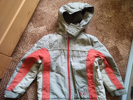 2x zimní bunda a 2x mikina, 104–116