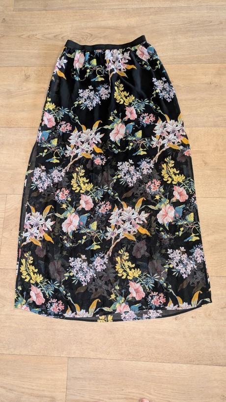 Krásná dlouhá letní sukně divided vel. 36, s