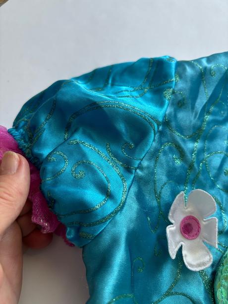 An14/ kostym šaty trollové - v.5/6 let,